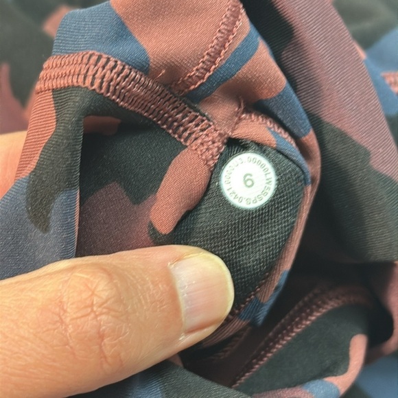 Lululemon Wunder Under High-Rise Tight 25" *Full-On Luxtreme Heritage 365 Camo S - Picture 4 of 5